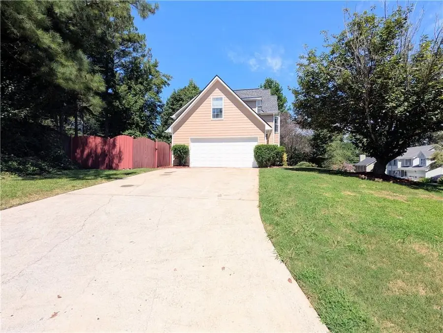 830 Meadowsong Circle, Lawrenceville, GA 30043 - Image #2