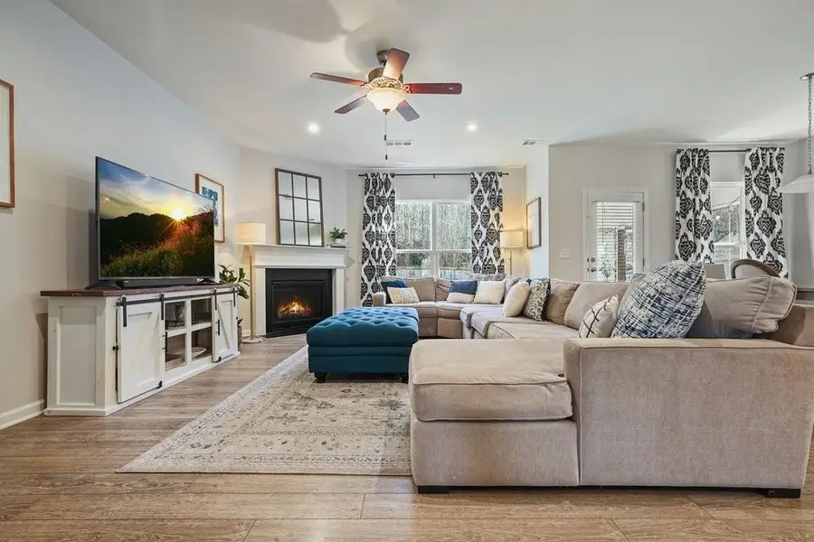 451 Timberleaf Road, Canton, GA 30115 - Image #2