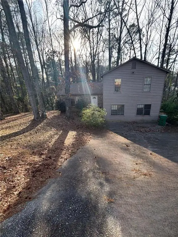 1014 Rampart Place, Stone Mountain, GA 30088