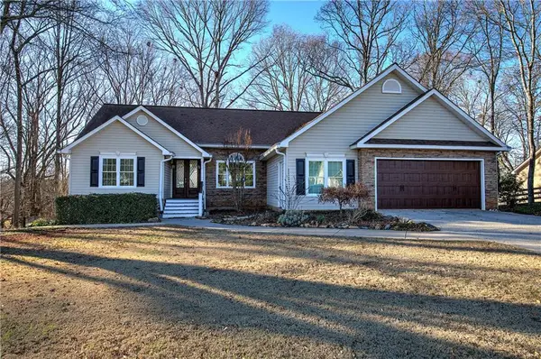 47 Cliffhanger Point, Euharlee, GA 30145