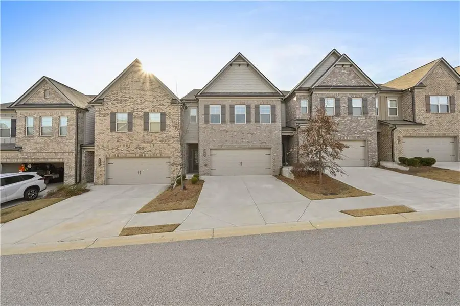 3229 Weyhill Way, Buford, GA 30519 - Image #2