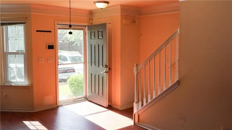 765 Crestwell Circle Sw, Atlanta, GA 30331 - Image #2