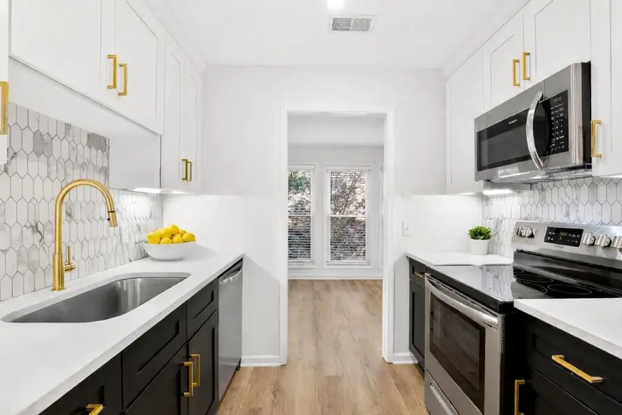 3113 Lake Pointe Circle, Roswell, GA 30075 - Image #3