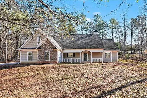 234 Lake Chase Drive N, Griffin, GA 30224