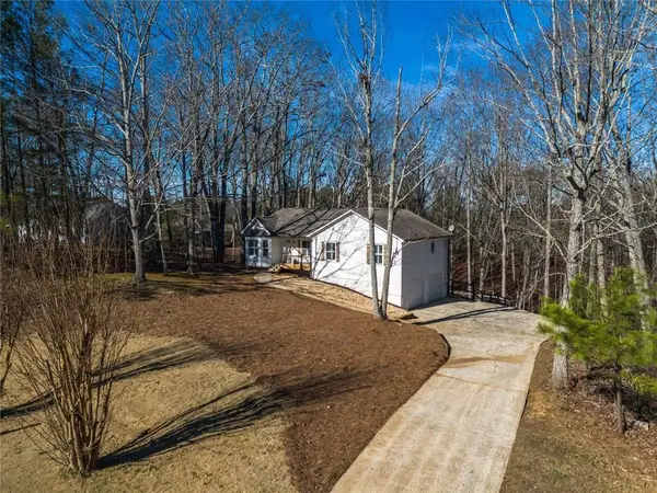 880 White Stag Lane, Canton, GA 30115