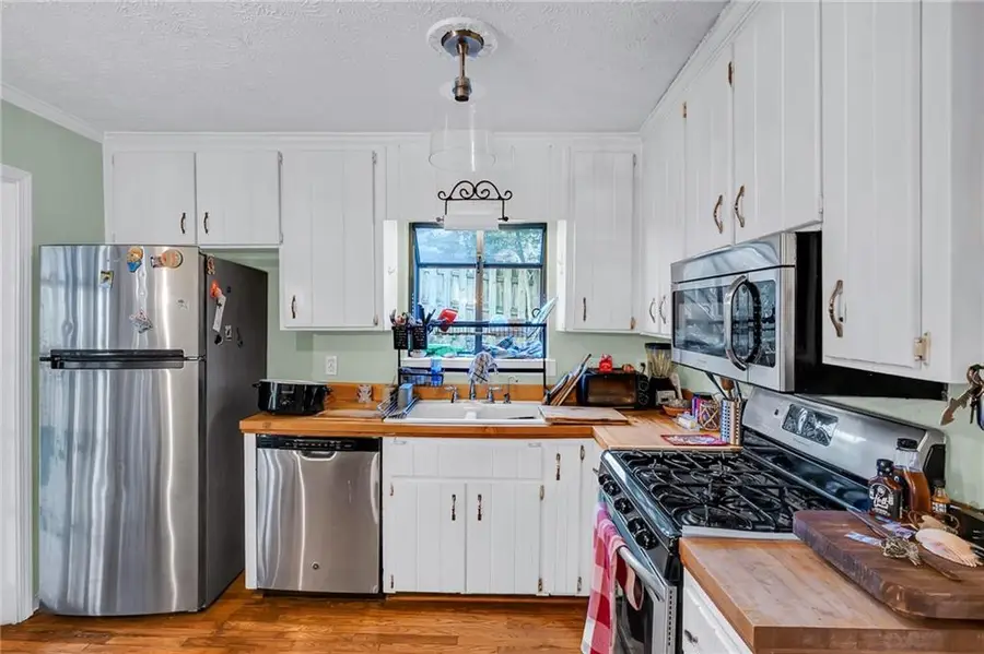 2894 Mcpherson Road Ne, Roswell, GA 30075 - Image #3