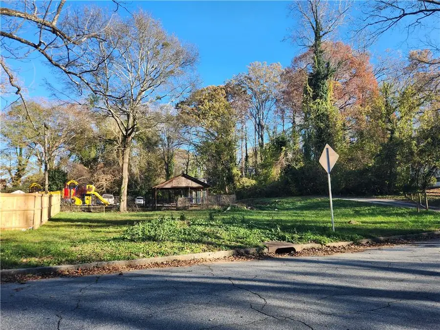 767 Alta Place Nw, Atlanta, GA 30318 - Image #2