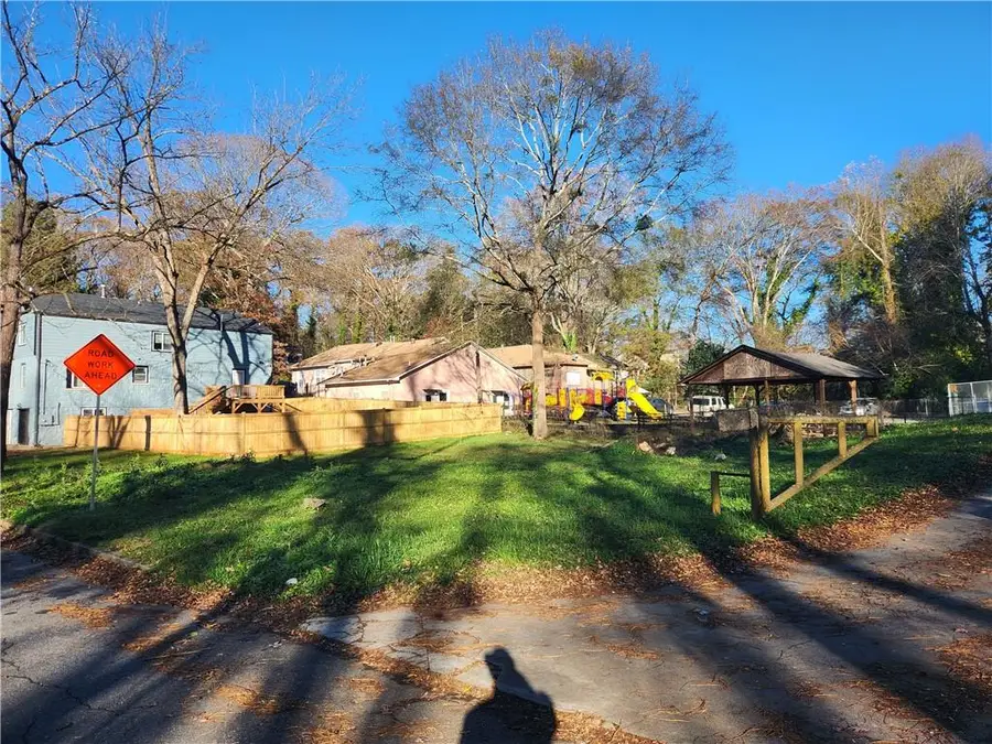 767 Alta Place Nw, Atlanta, GA 30318 - Image #3