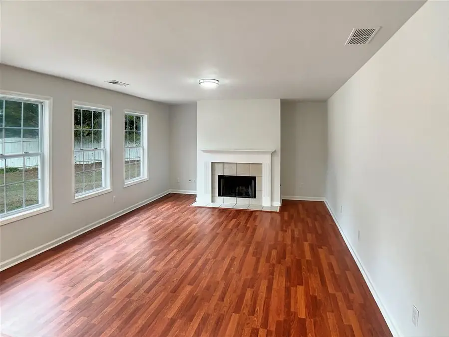 863 Langley View Court, Loganville, GA 30052 - Image #3