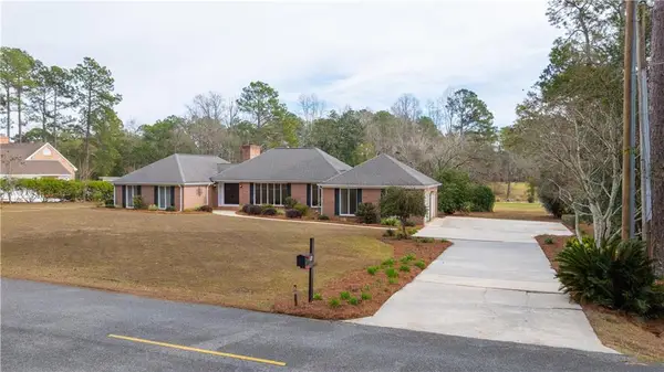 66 Springhill Drive W, Tifton, GA 31793