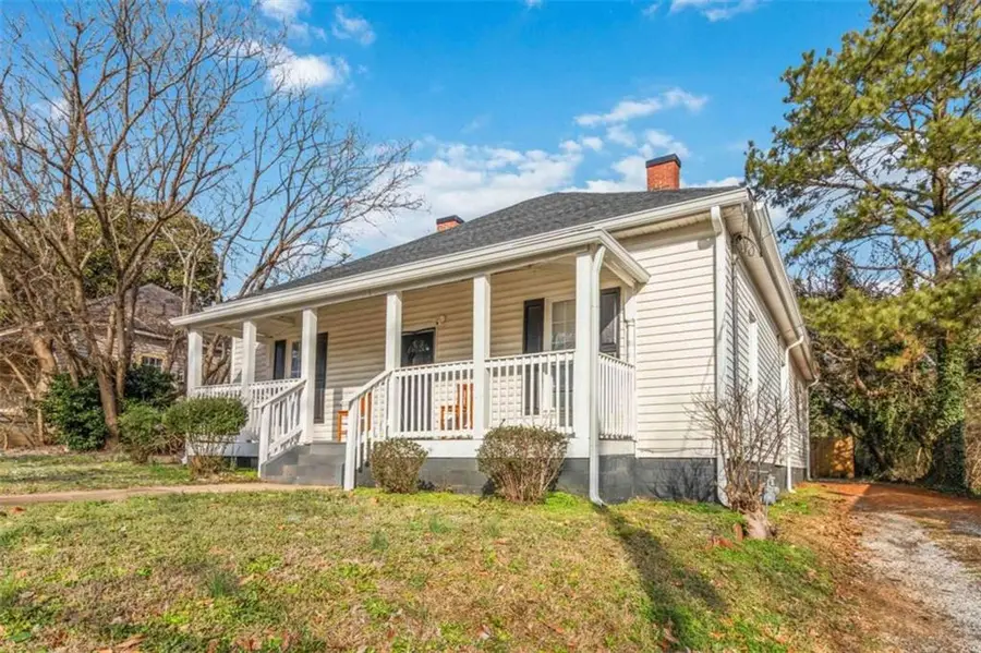 949 E Solomon Street E, Griffin, GA 30223 - #2