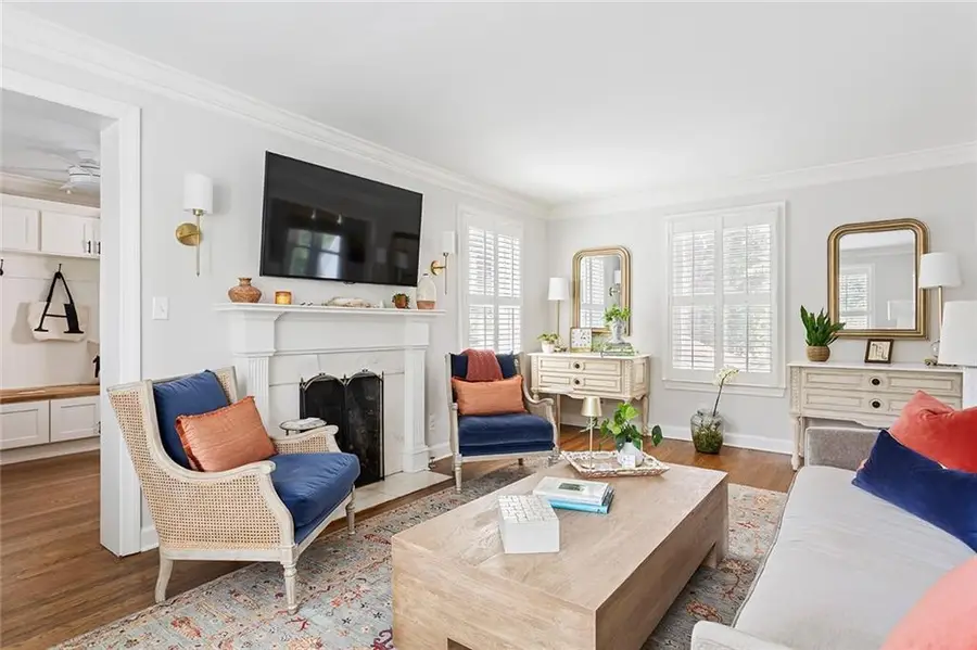 1956 Greystone Road Nw, Atlanta, GA 30318 - Image #3