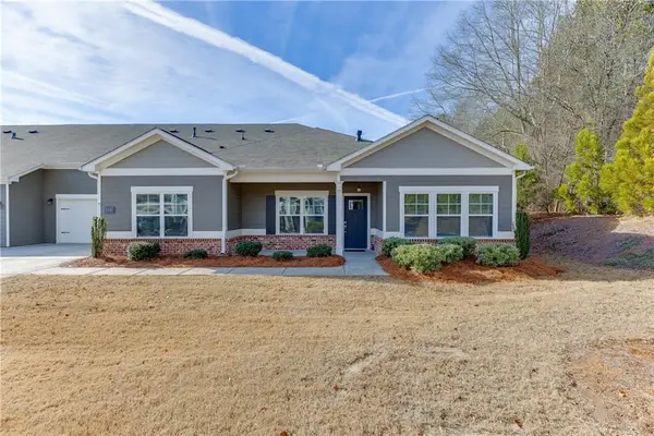 2476 Rathburn Circle, Loganville, GA 30052