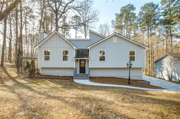 5825 Stonehaven Drive Nw, Kennesaw, GA 30152