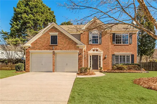 120 Lyndhurst Court, Roswell, GA 30075