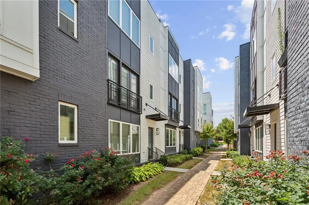 704 Banton Drive Nw, Atlanta, GA 30318 - Image #1