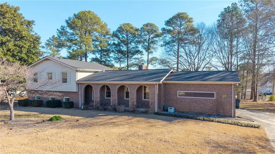 115 Windsor Drive, Calhoun, GA 30701 - #2