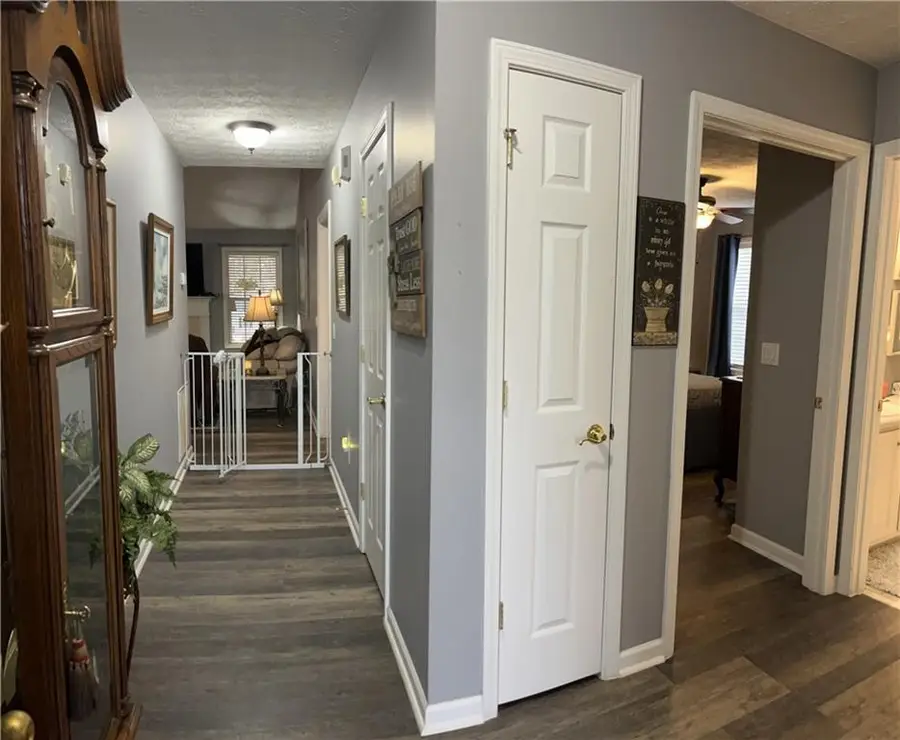 958 Village View Circle, Loganville, GA 30052 - #3