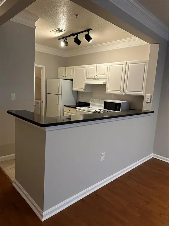 5208 Westchester Ridge Ne, Atlanta, GA 30329 - Image #3