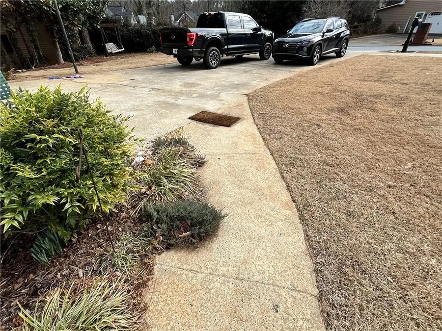 6008 Fairlong Circle Nw, Acworth, GA 30101 - Image #3