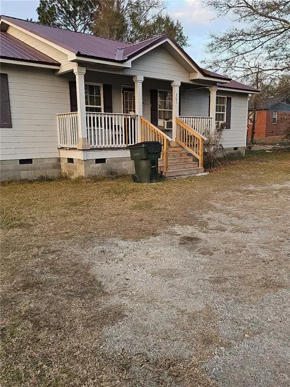 207 Fowler Street, Swainsboro, GA 30401 - #1