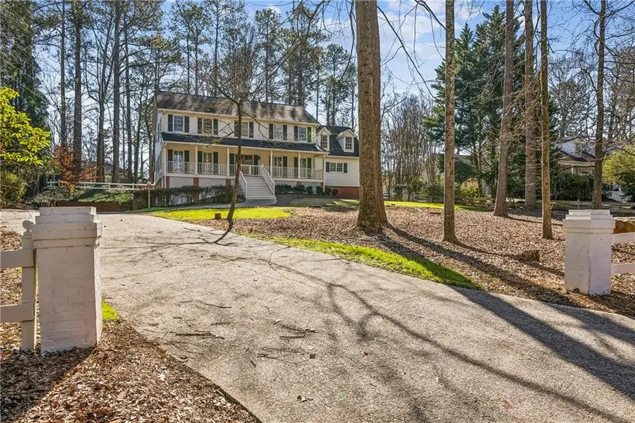 9570 Roberts Drive, Sandy Springs, GA 30350 - Image #2