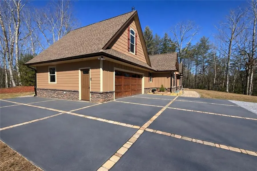 3331 Gumlog Road, Young Harris, GA 30582 - #3