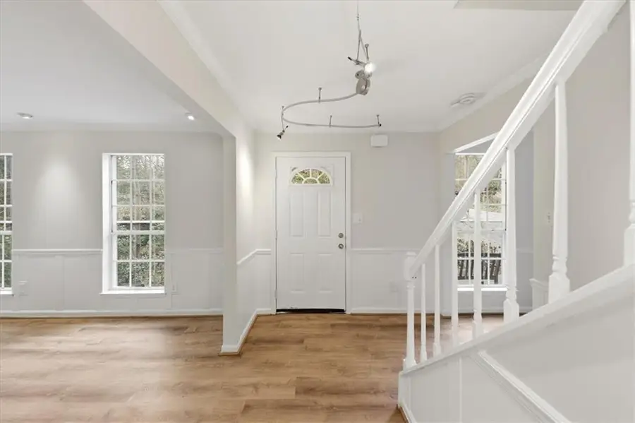 482 Maid Marion Lane, Stone Mountain, GA 30087 - Image #3