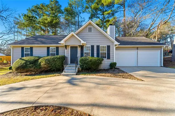 4212 Sterling Pointe Drive, Douglasville, GA 30135