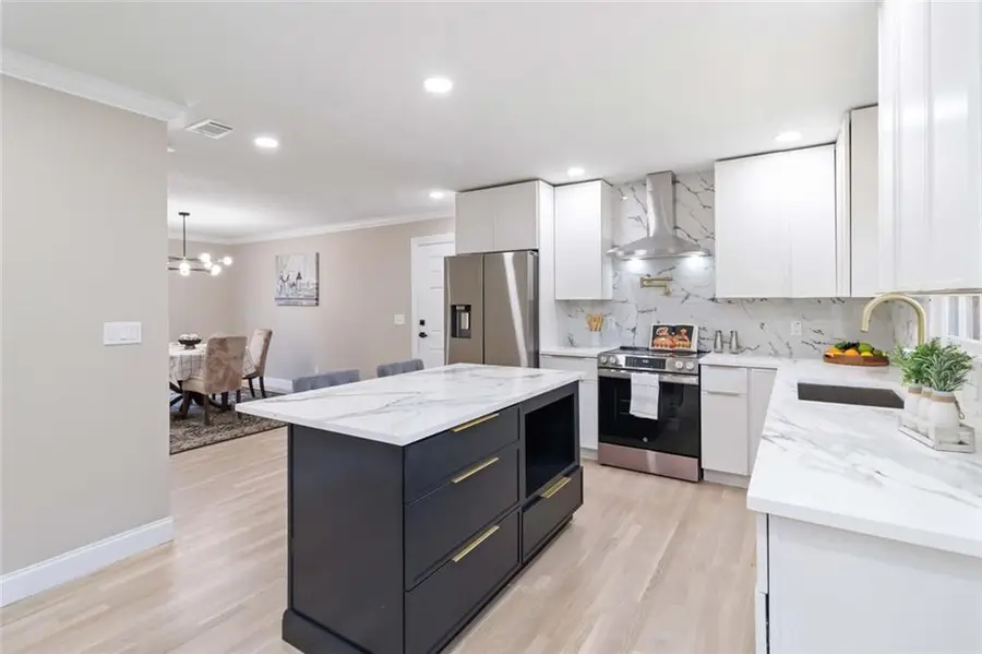 2927 Ponderosa Circle, Decatur, GA 30033 - Image #2