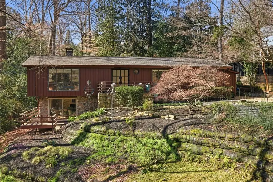 1860 Meredith Drive Nw, Atlanta, GA 30318 - Image #2