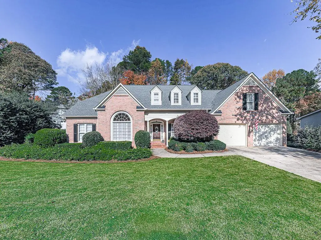 527 Fairway Drive, Woodstock, GA 30189 - Image #1