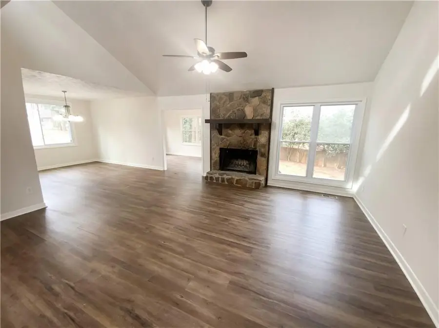 129 Bramble Oak Drive, Woodstock, GA 30188 - Image #3