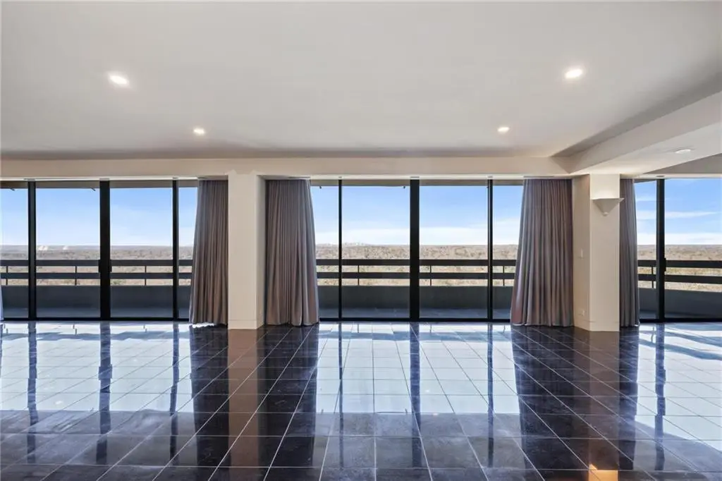 2660 Peachtree Road Nw #26CD, Atlanta, GA 30305 - #1