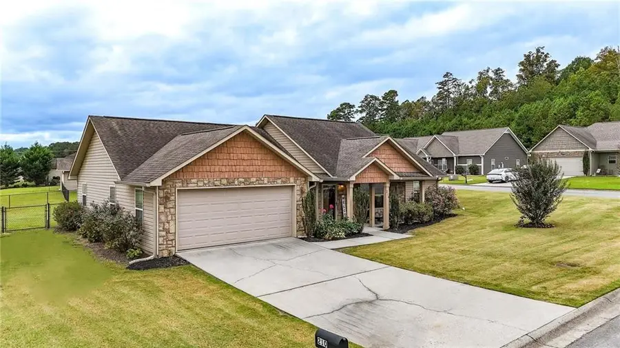 210 Madison Drive Sw, Calhoun, GA 30701 - Image #2