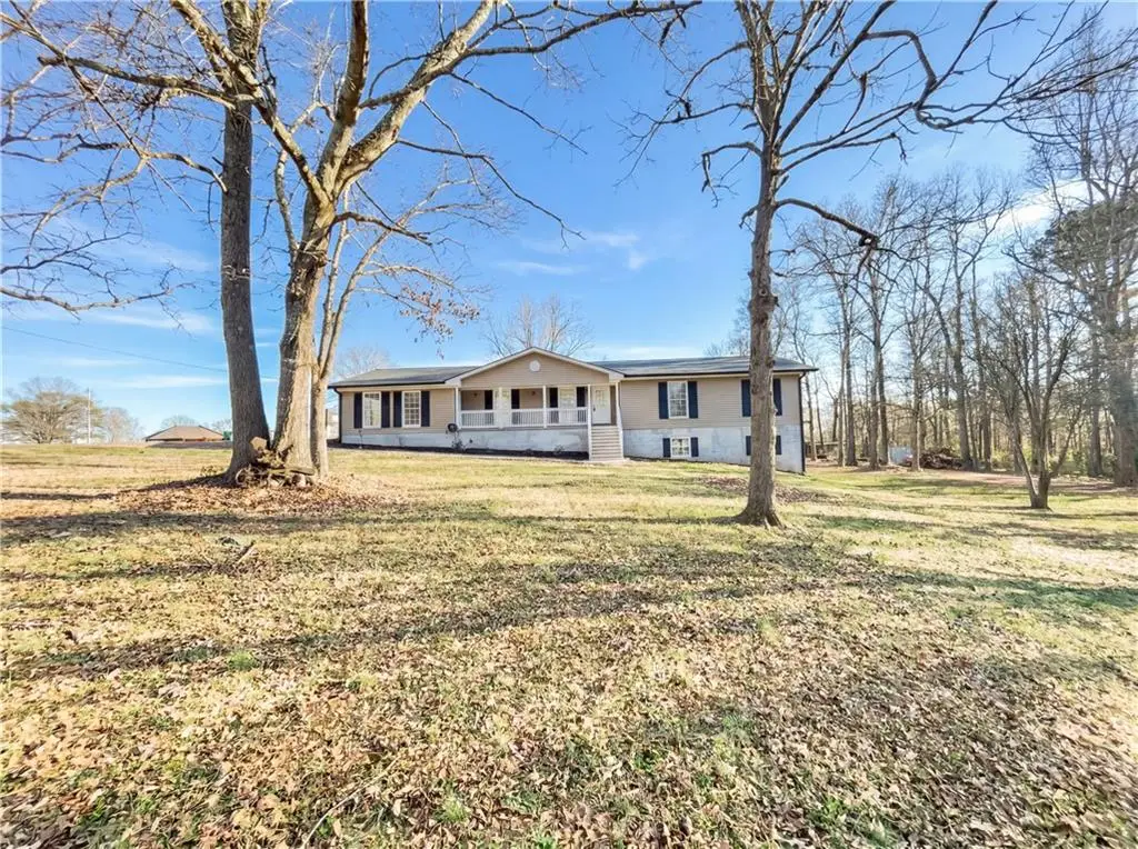 32 Banks Street, Maysville, GA 30558 - Image #1