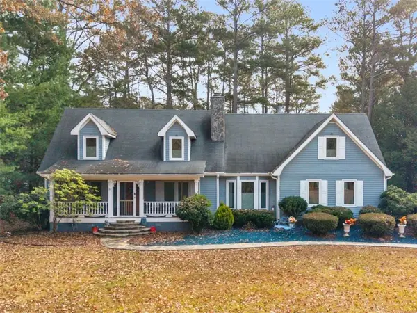 180 Roxboro Court, Fayetteville, GA 30215