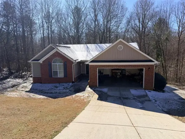 212 W Sycamore Drive W, Winder, GA 30680