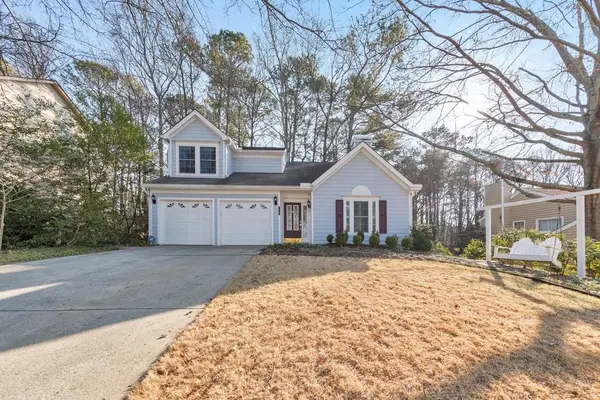 12165 Greenmont Walk, Alpharetta, GA 30009