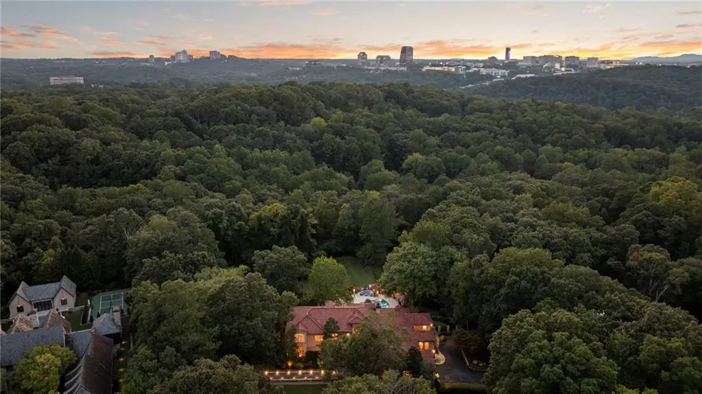 4338 Harris Trail Nw, Atlanta, GA 30327 - #1