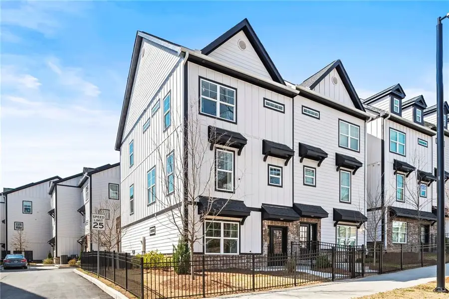 1965 Hollywood Road Nw #19, Atlanta, GA 30318 - #2