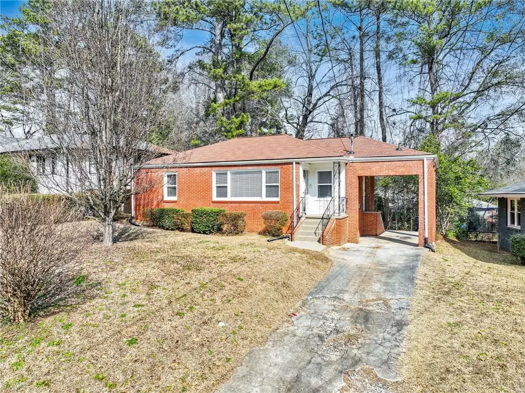 186 W Lake Drive Nw, Atlanta, GA 30314 - Image #1