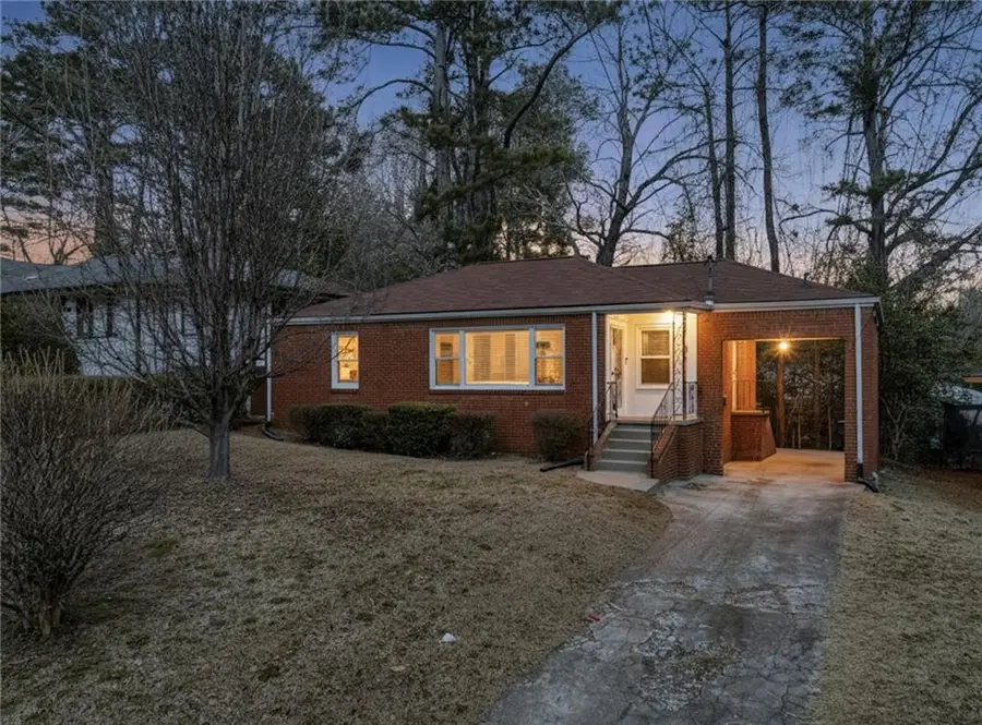 186 W Lake Drive Nw, Atlanta, GA 30314 - Image #2