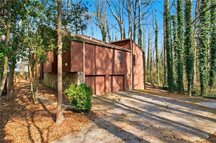 2527 Kingsley Drive Ne, Marietta, GA 30062 - #2