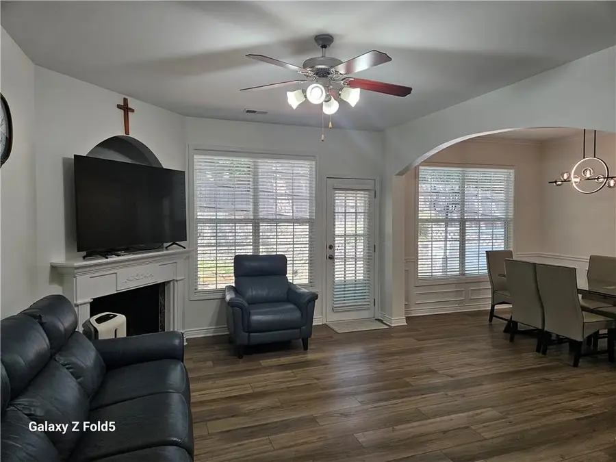 591 Woodland Park Terrace, Lawrenceville, GA 30043 - Image #3