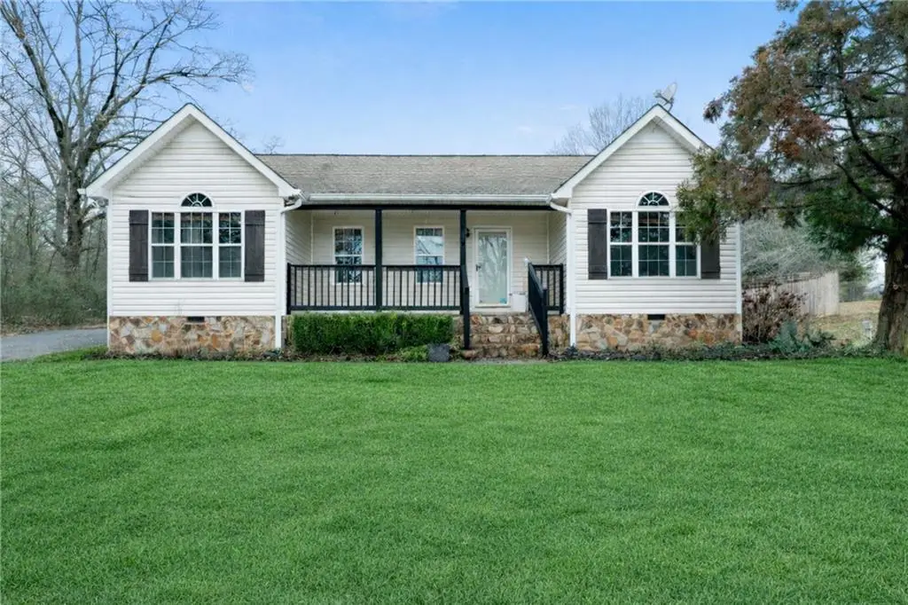 372 Jake Whorton Road Se, Silver Creek, GA 30173 - #1