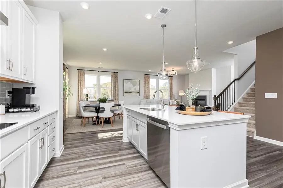 129 Jacobs Hollow Street, Lawrenceville, GA 30046 - Image #3