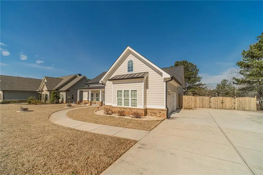 2301 Twin Oak Place, Monroe, GA 30656 - #2