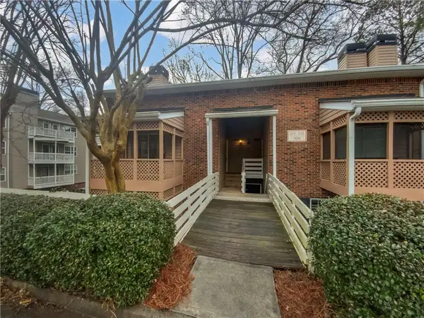 311 Quail Run, Roswell, GA 30076