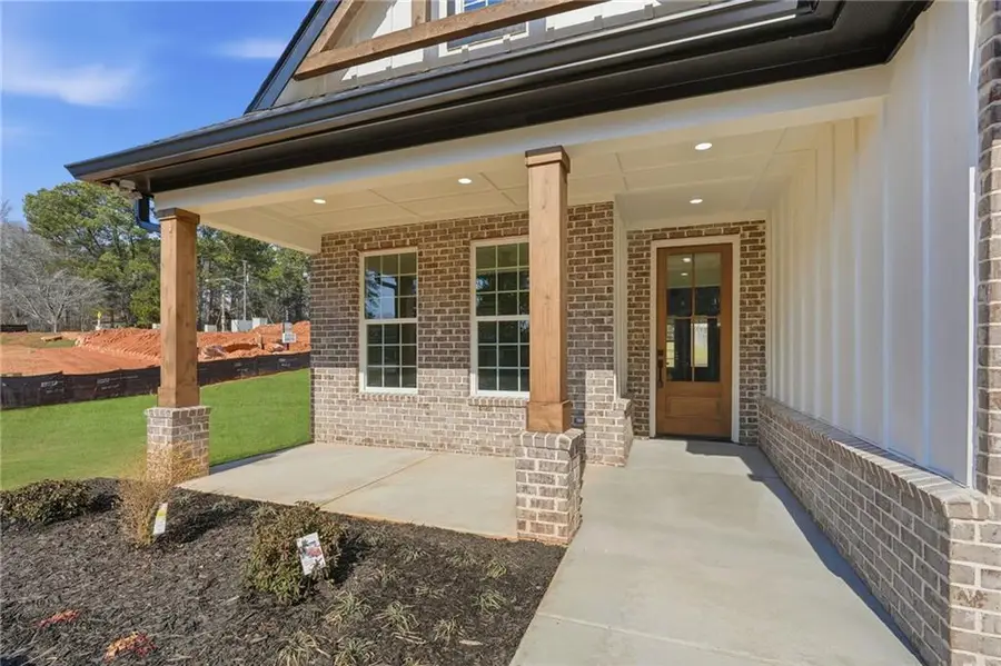 2322 Rockbridge Road Sw, Stone Mountain, GA 30087 - Image #3